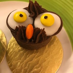 Meet your Posher, Ronit